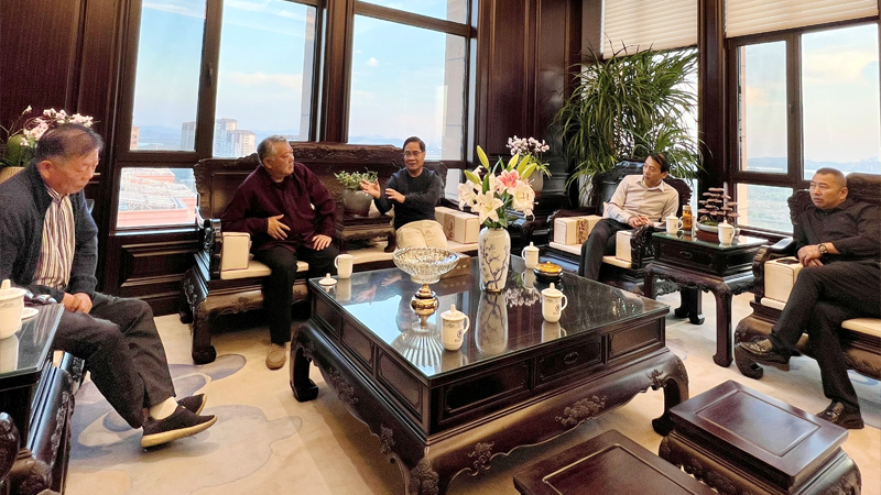 張此潛、王金玉、吳家琦一行蒞臨我司參觀交流